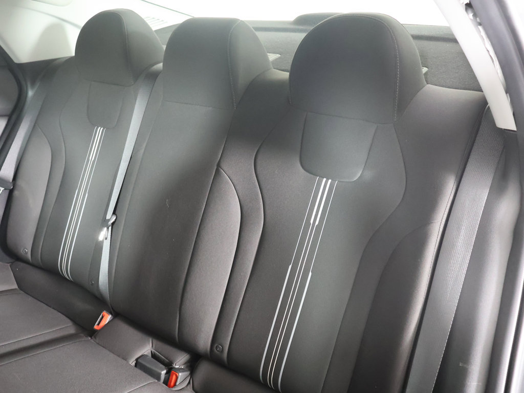 Used 2023 Hyundai Elantra SEL w/ Winter Weather Package FWD image 31