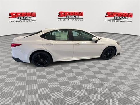 Certified 2025 Toyota Camry SE w/ Convenience Package FWD image 9