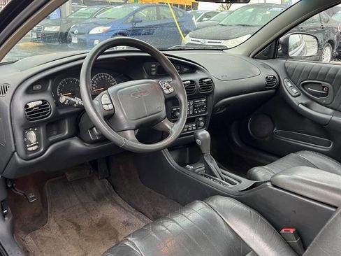 Used 1997 Pontiac Grand Prix GT w/ Opt Pkg image 12