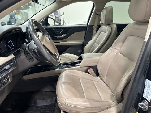 Used 2020 Lincoln Corsair Reserve w/ Appearance Package image 8