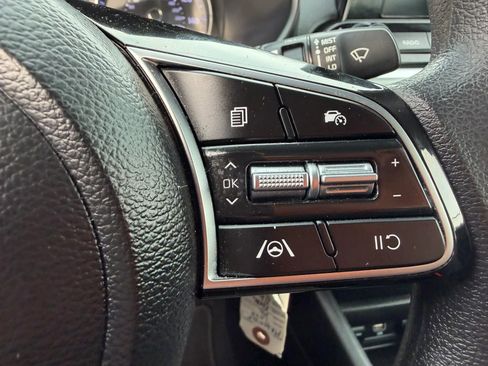 Used 2023 Kia Forte LXS image 14