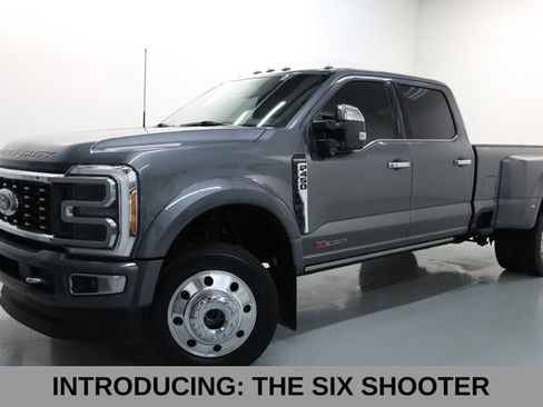 Used 2023 Ford F450 Platinum w/ FX4 Off-Road Package AWD/4WD image 2