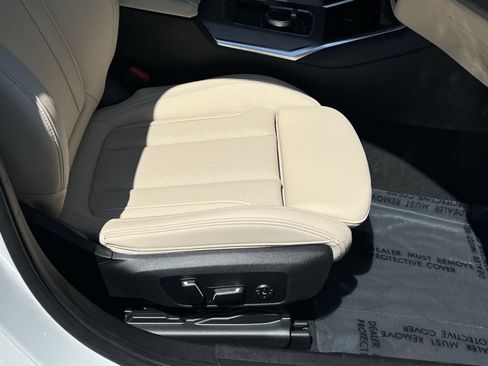 Used 2026 BMW 330i xDrive Sedan w/ Premium Package image 34