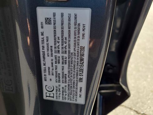 Used 2021 Tesla Model 3 Standard Range Plus RWD image 28