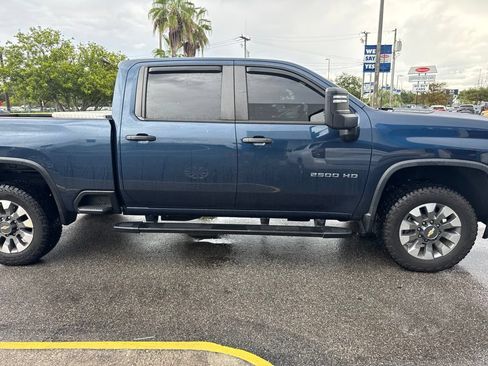 Used 2023 Chevrolet Silverado 2500 Custom w/ Gooseneck/5TH Wheel Package AWD/4WD image 4