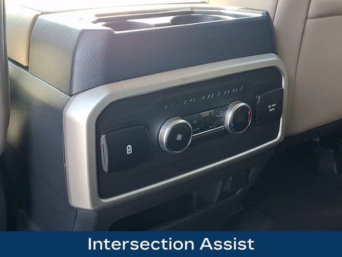 Used 2024 Ford Expedition Max XLT AWD/4WD image 19