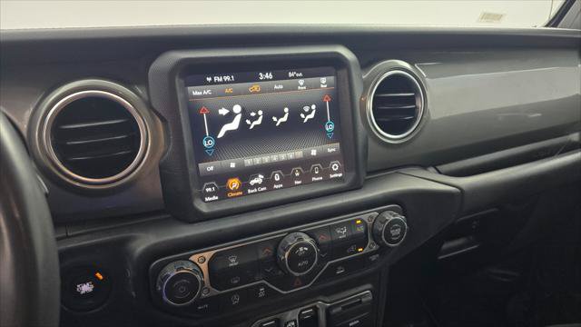 Used 2023 Jeep Wrangler Unlimited Sahara AWD/4WD image 27