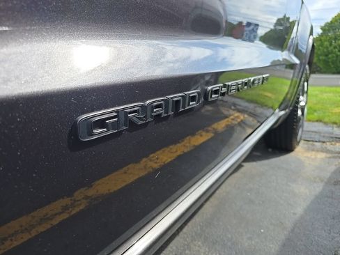Certified 2021 Jeep Grand Cherokee Limited w/ Quick Order Package 28K 80th AWD/4WD image 9