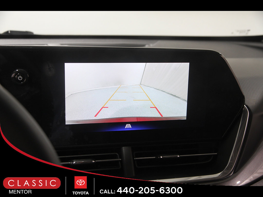 Used 2024 Chevrolet Trax ACTIV w/ Sunroof Package FWD image 13
