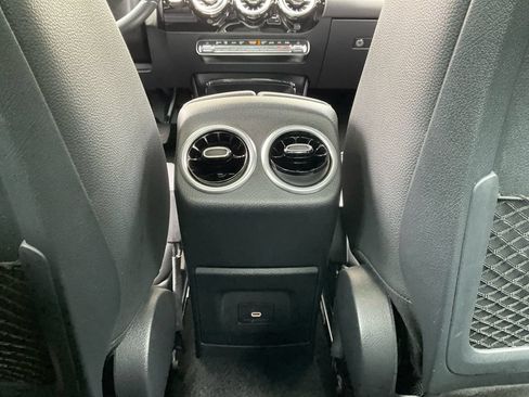 Used 2025 Mercedes-Benz CLA 250 image 24