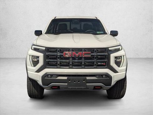 Used 2024 GMC Canyon AT4 w/ Technology Package AWD/4WD image 2