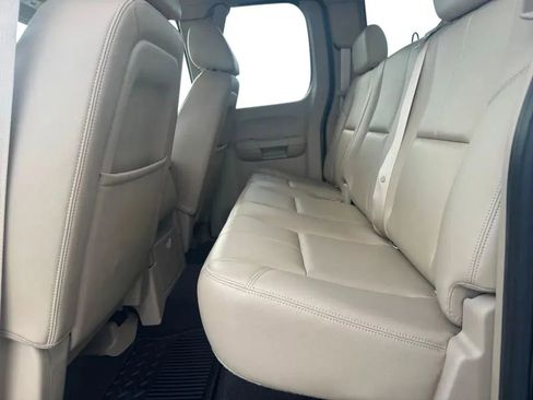 Used 2010 GMC Sierra 1500 SLE w/ Power Pack Plus image 17