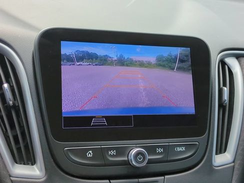 Used 2024 Chevrolet Malibu LT FWD image 21