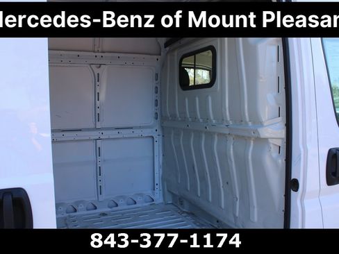 Used 2025 RAM ProMaster 2500 w/ Convenience Group image 6