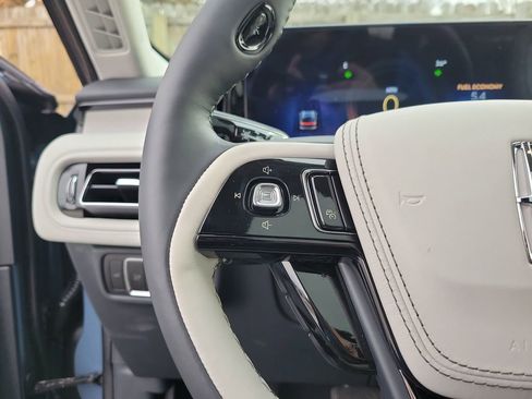 New 2026 Lincoln Aviator Reserve AWD/4WD image 24