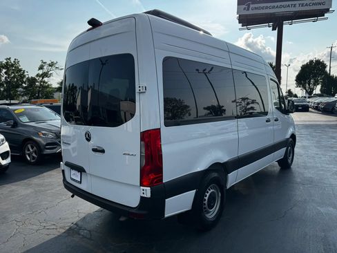 Used 2024 Mercedes-Benz Sprinter 2500 image 5
