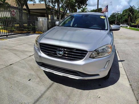 Used 2015 Volvo XC60 T5 Premier image 7
