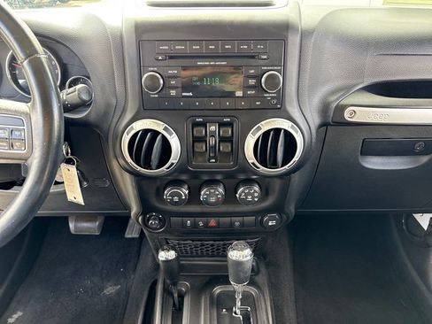 Used 2013 Jeep Wrangler Unlimited Sahara w/ Trailer Tow Group image 23