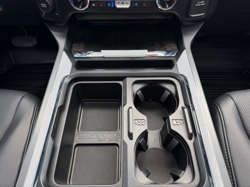 Used 2024 Ford F250 Lariat w/ Black Appearance Package AWD/4WD image 12