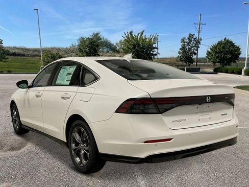 New 2025 Honda Accord EX-L image 3