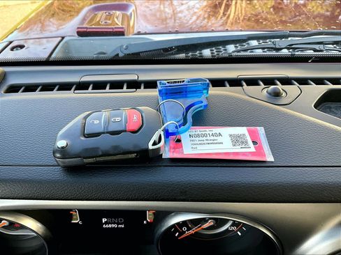 Used 2021 Jeep Wrangler Unlimited Sport image 30