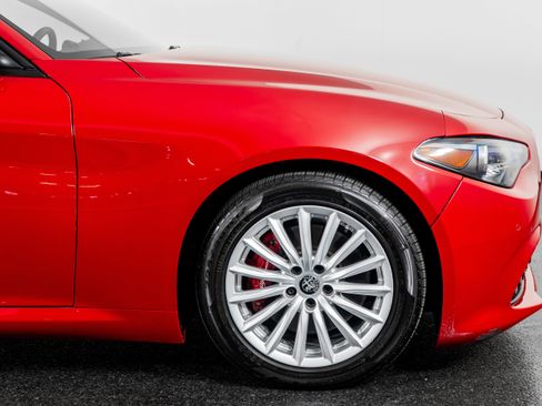 Used 2023 Alfa Romeo Giulia Sprint image 6