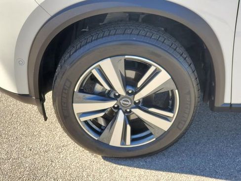 Certified 2023 Nissan Rogue Platinum w/ Platinum Premium Package image 10