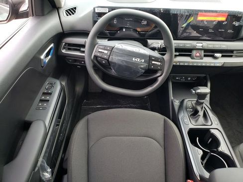 New 2026 Kia K4 FWD image 9