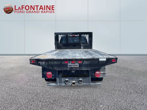 Used 2025 Ford F550 4x4 Regular Cab Super Duty w/ XL Chrome Package image 6