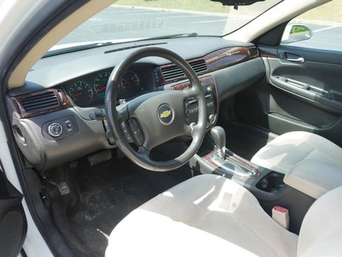 Used 2013 Chevrolet Impala LT FWD image 29