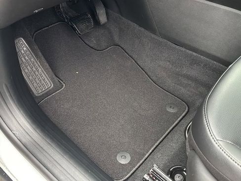 New 2026 Jeep Compass Latitude image 17