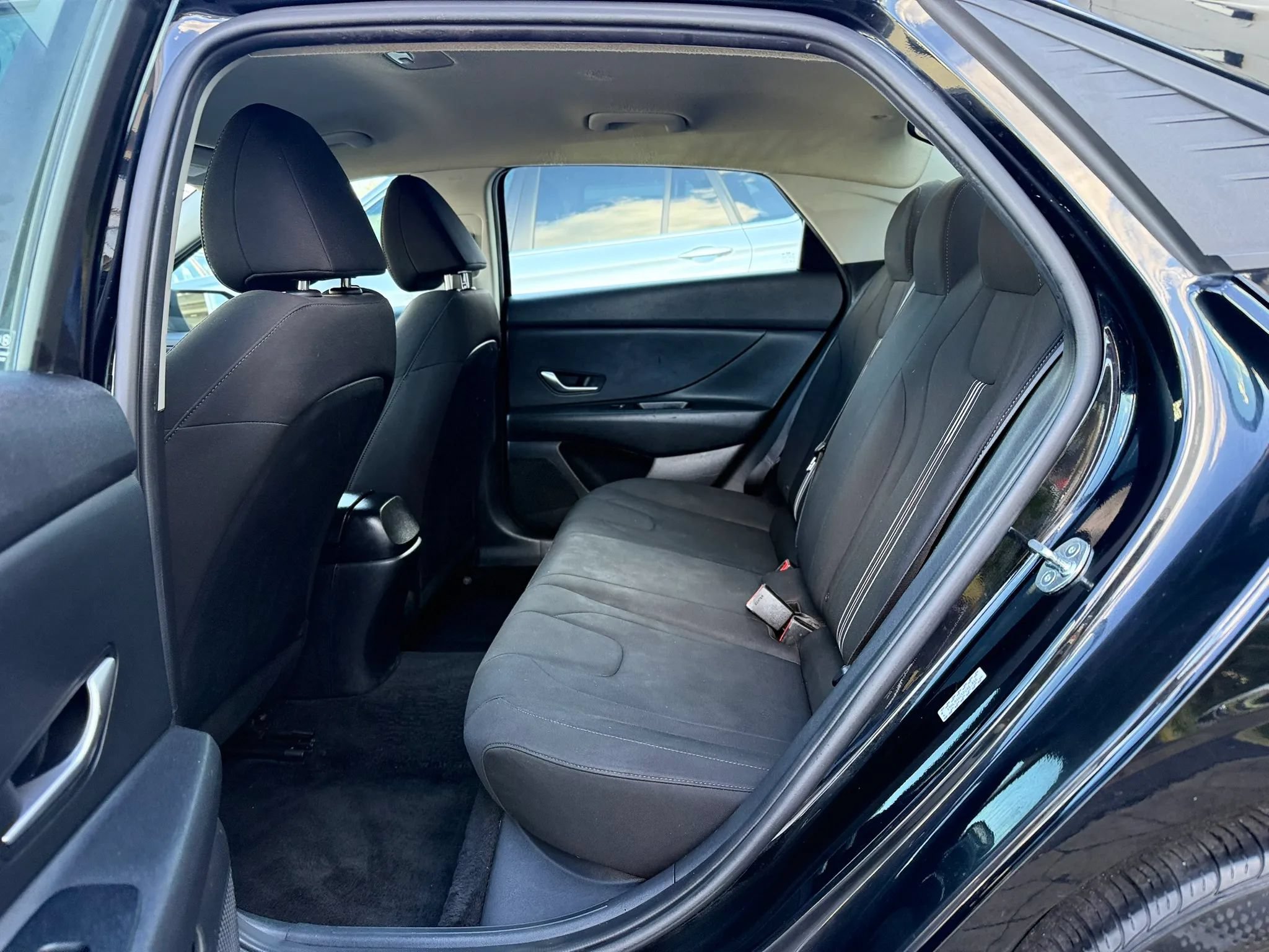 Used 2023 Hyundai Elantra SEL FWD image 25
