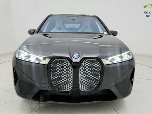 Used 2024 BMW iX xDrive50 w/ Sport Package AWD/4WD image 17