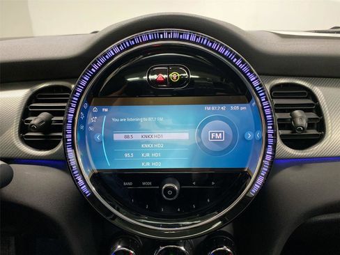 Certified 2024 MINI Cooper SE image 16