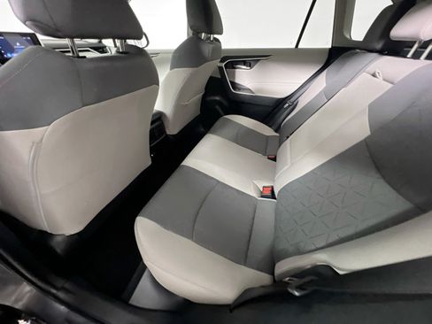 Used 2025 Toyota RAV4 XLE w/ Convenience Package FWD image 29