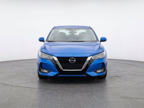Used 2025 Nissan Sentra SV FWD image 2