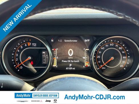 Used 2021 Jeep Gladiator Overland AWD/4WD image 9