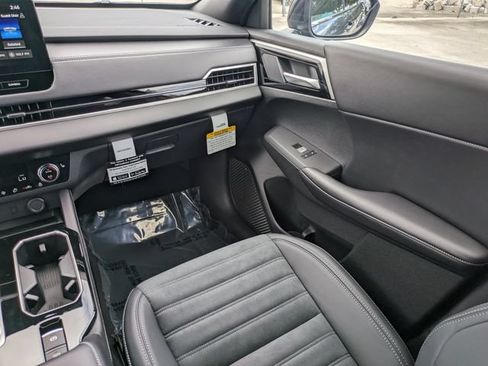 New 2026 Mitsubishi Outlander LE FWD image 17