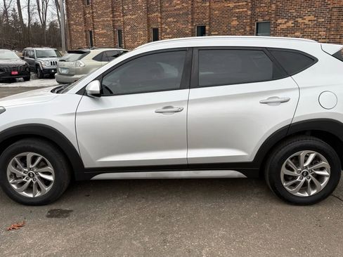 Used 2017 Hyundai Tucson SE image 5