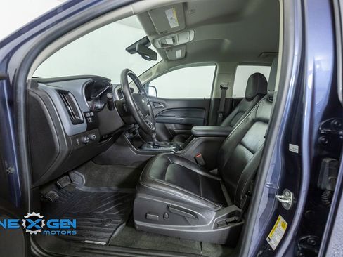 Used 2018 Chevrolet Colorado Z71 w/ Centennial Edition AWD/4WD image 11