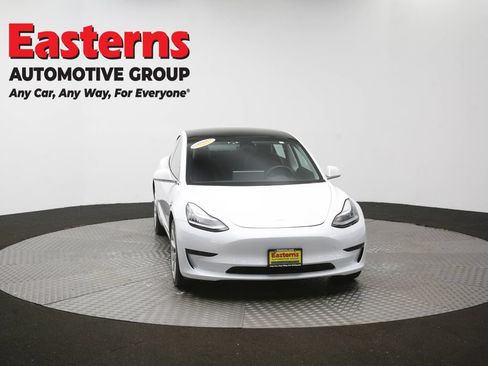 Used 2020 Tesla Model 3 Standard Range Plus RWD image 46