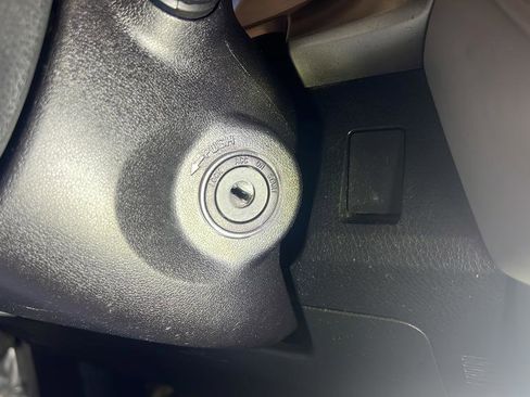 Used 2014 Toyota RAV4 XLE image 23