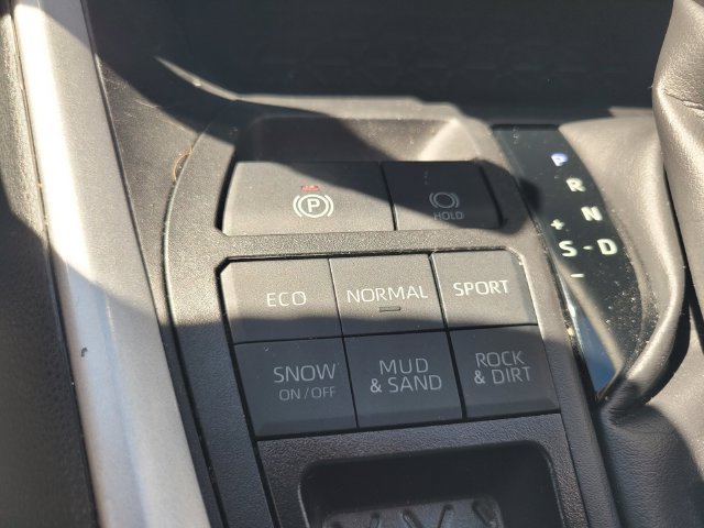 Used 2024 Toyota RAV4 XLE AWD/4WD image 26