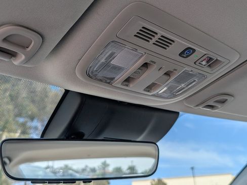 Used 2019 Honda Insight Touring image 19