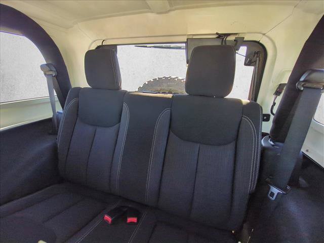Used 2014 Jeep Wrangler Sahara w/ Connectivity Group AWD/4WD image 17