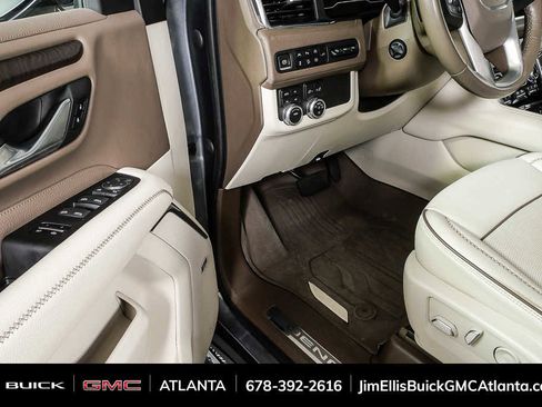 Used 2022 GMC Yukon Denali image 8