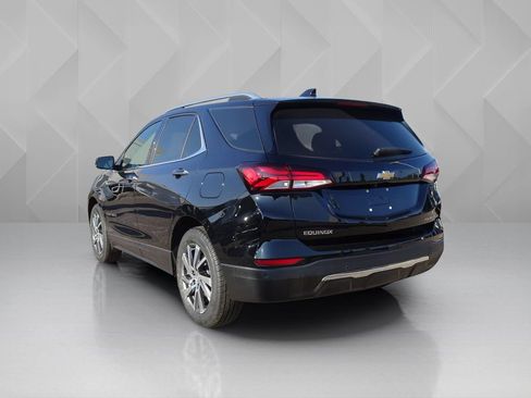 Used 2024 Chevrolet Equinox Premier FWD image 3