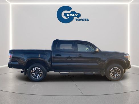 Used 2023 Toyota Tacoma TRD Sport image 6