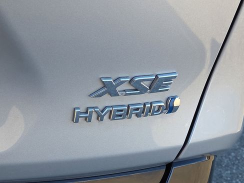 Certified 2021 Toyota RAV4 XSE w/ Carpet Mat Package (TMS) image 32