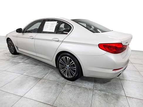 Used 2019 BMW 530i xDrive w/ Convenience Package AWD/4WD image 4